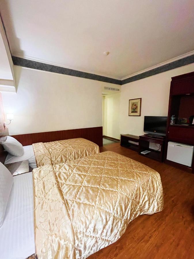Family Hotel - Linsen 台南 エクステリア 写真